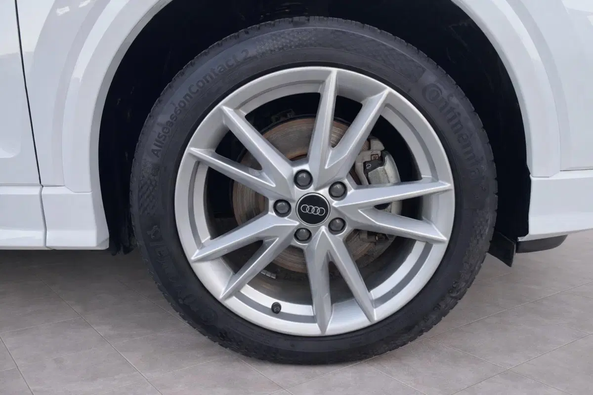 Audi Q2 usata a Taranto (10)