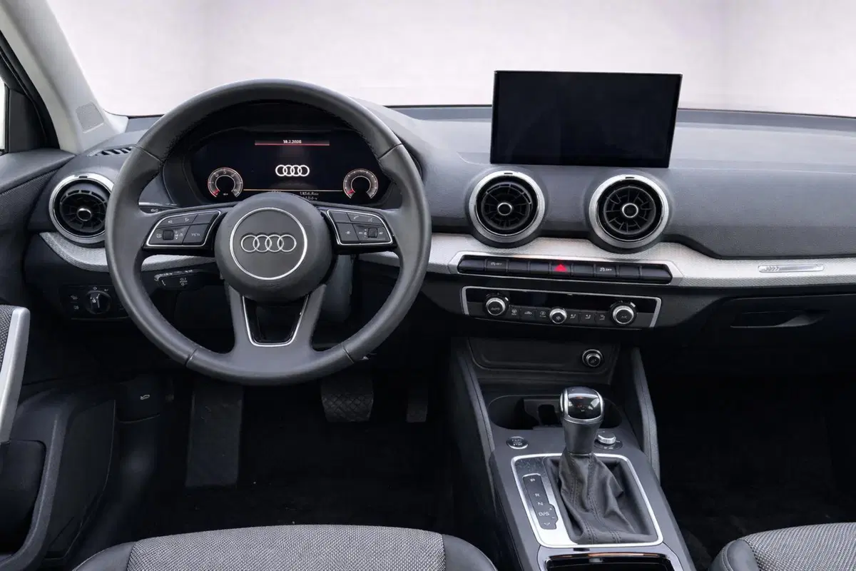 Audi Q2 usata a Taranto (5)