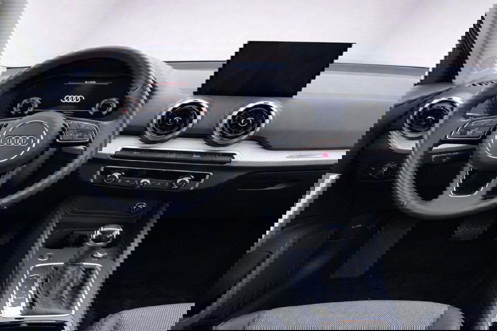 Audi Q2 usata a Taranto (5)