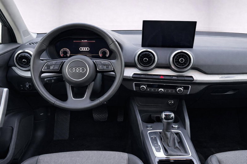 Audi Q2 usata a Taranto (5)