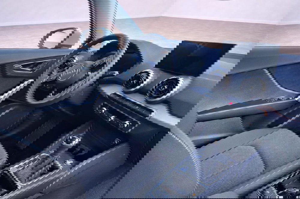 Audi Q2 usata a Taranto (6)