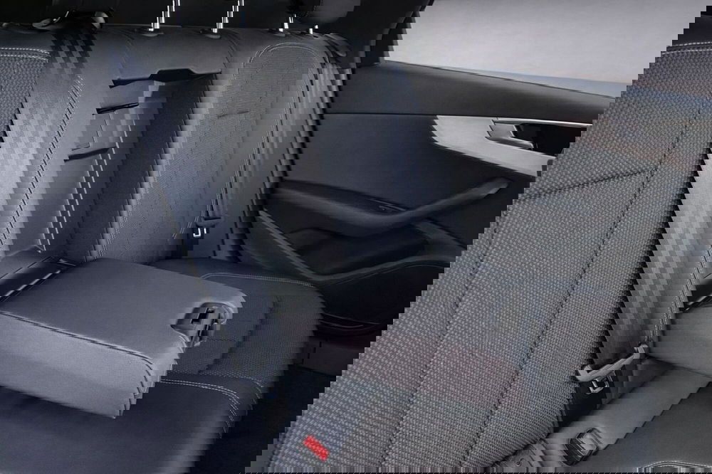 Audi A4 Avant usata a Taranto (9)