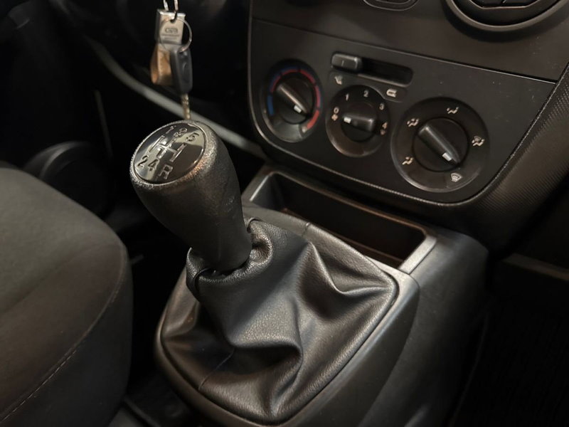 Fiat Fiorino usata a Prato (15)