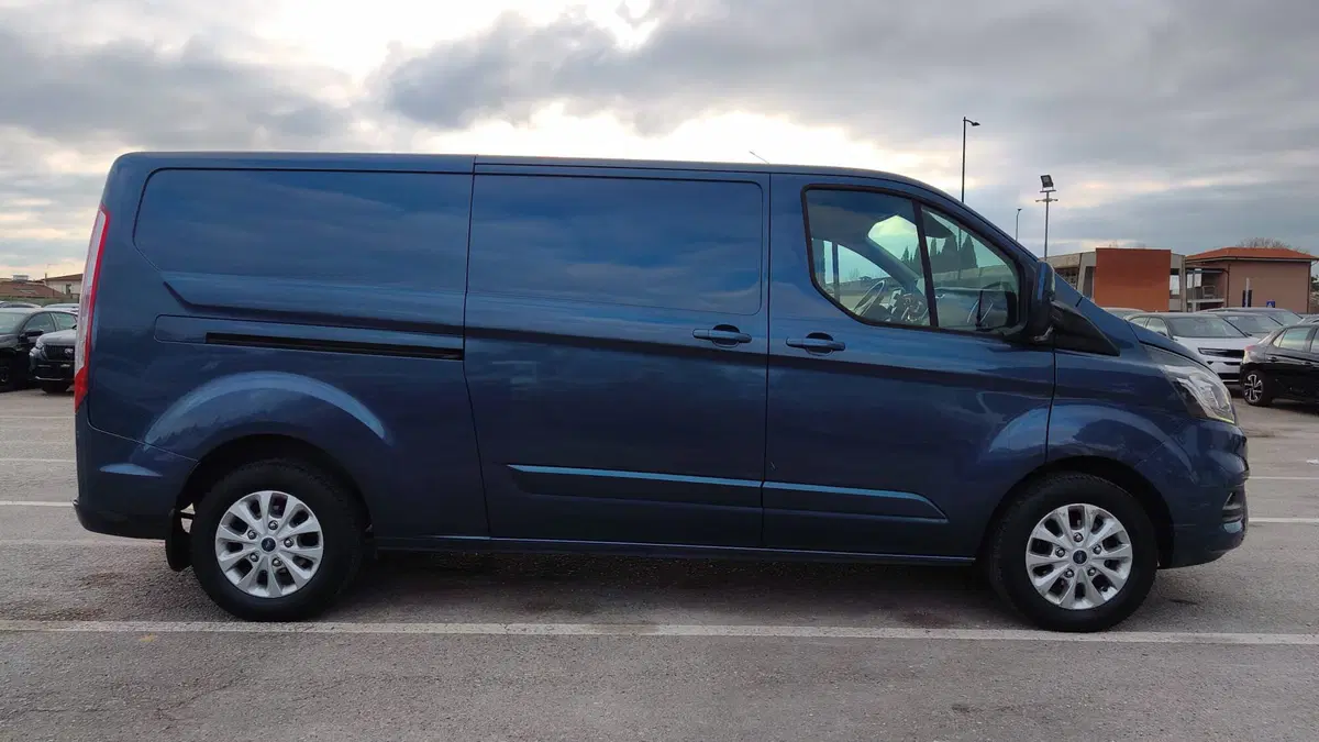 Ford Transit Custom Furgone usata a Firenze (11)