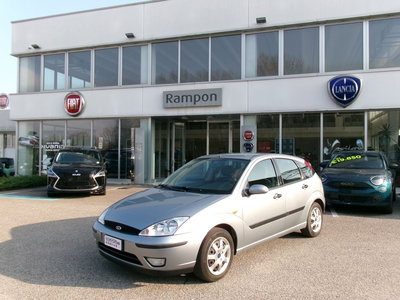 Ford Focus 1.6i 16V cat 5p. Ghia del 2002 usata a San Dona' Di Piave