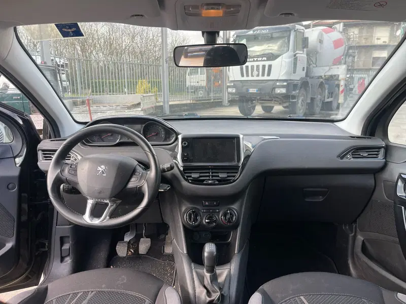 Peugeot 208 usata a Frosinone (11)