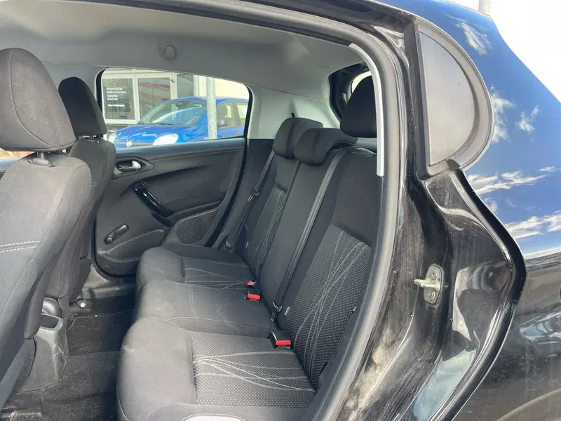 Peugeot 208 usata a Frosinone (8)