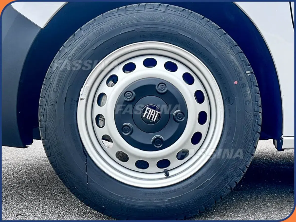 Fiat Scudo Furgone nuova a Milano (7)