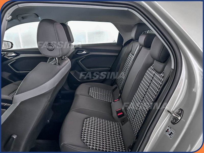 Audi A1 Sportback usata a Milano (10)