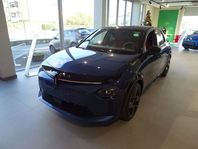 Lancia Ypsilon 54kWh LX 156cv nuova a Lucca