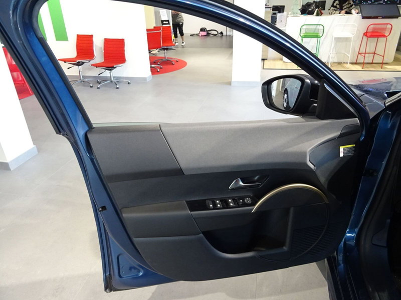Lancia Ypsilon nuova a Lucca (11)