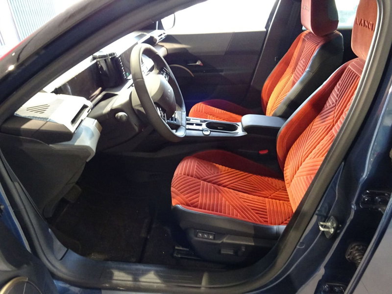 Lancia Ypsilon nuova a Lucca (7)