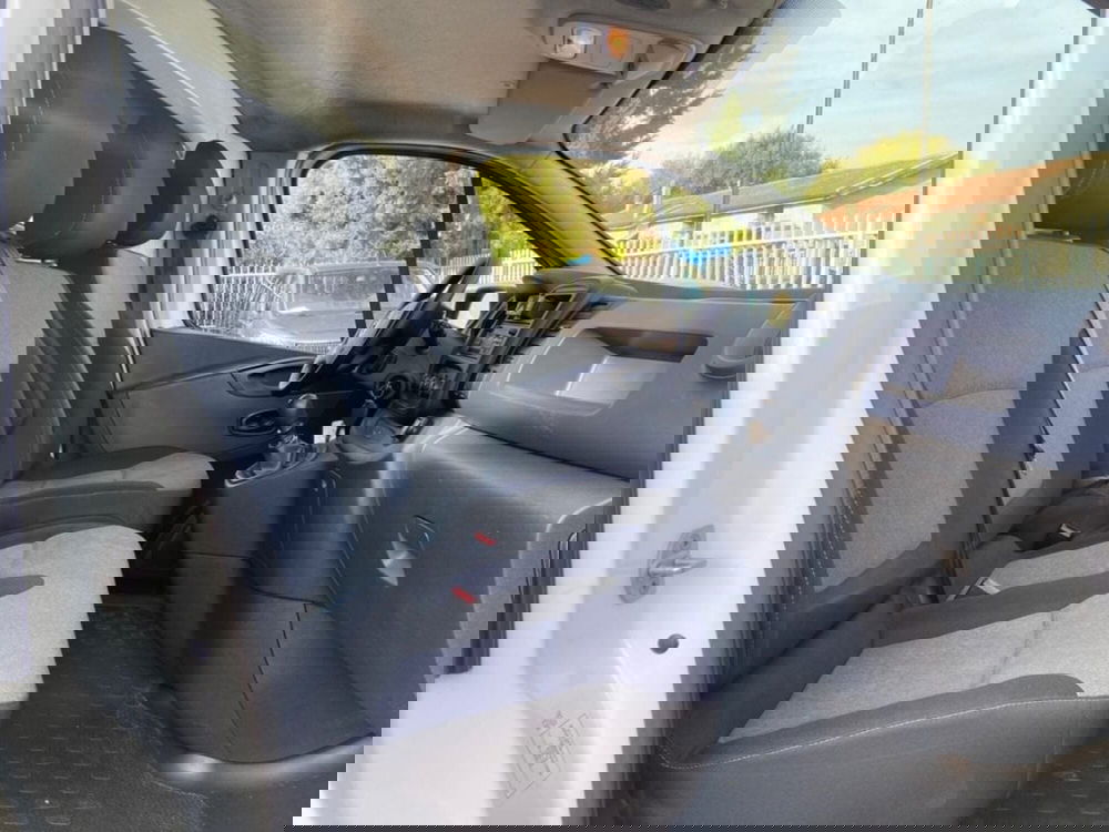 Opel Vivaro Furgone usata a Foggia (10)