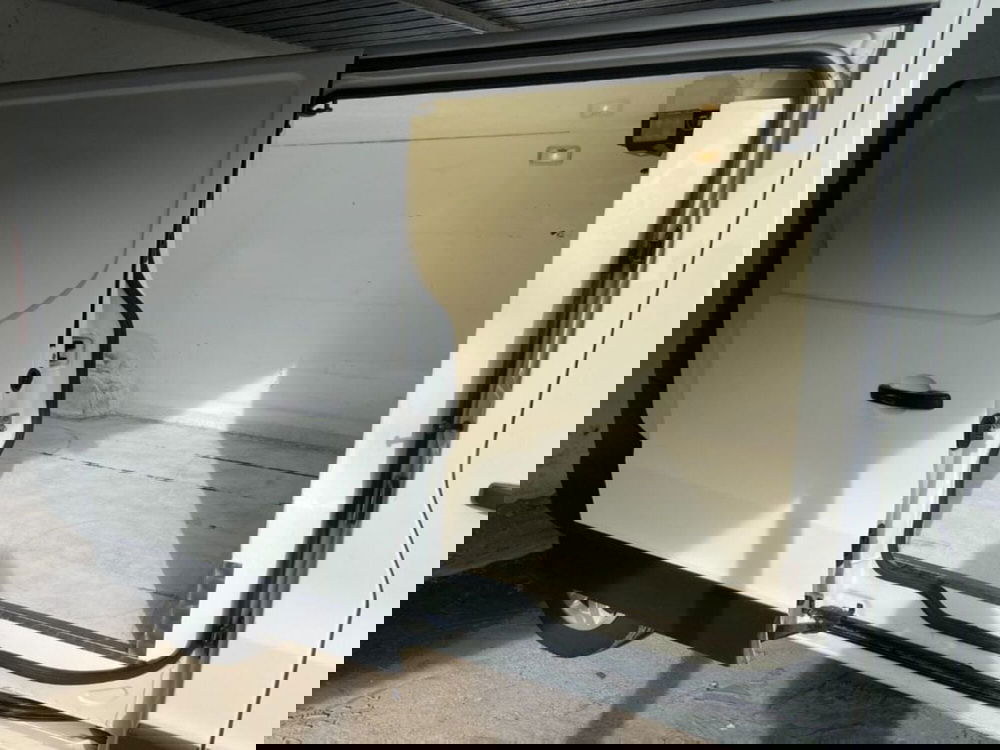 Opel Vivaro Furgone usata a Foggia (13)