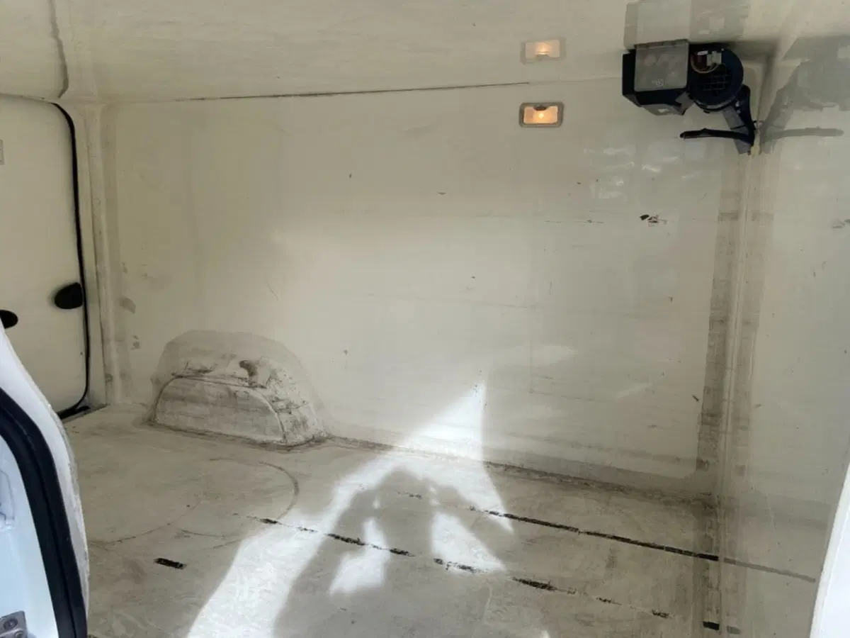 Opel Vivaro Furgone usata a Foggia (14)