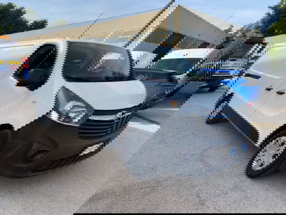 Opel Vivaro Furgone usata a Foggia (3)