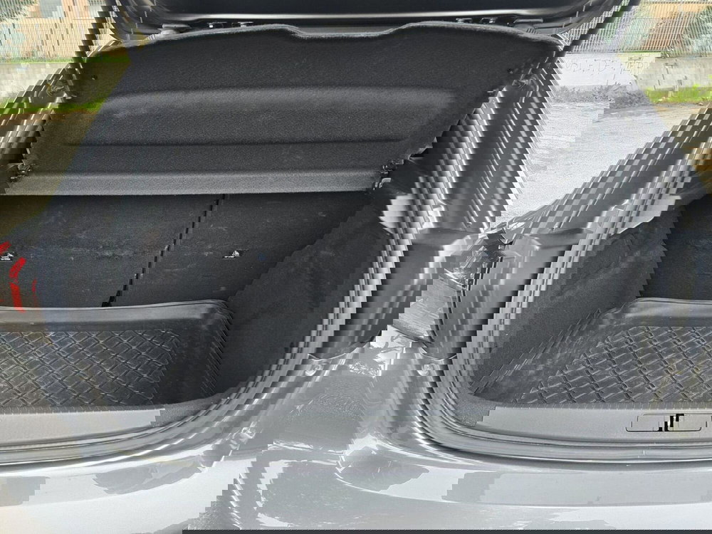 Peugeot 208 usata a Massa-Carrara (16)