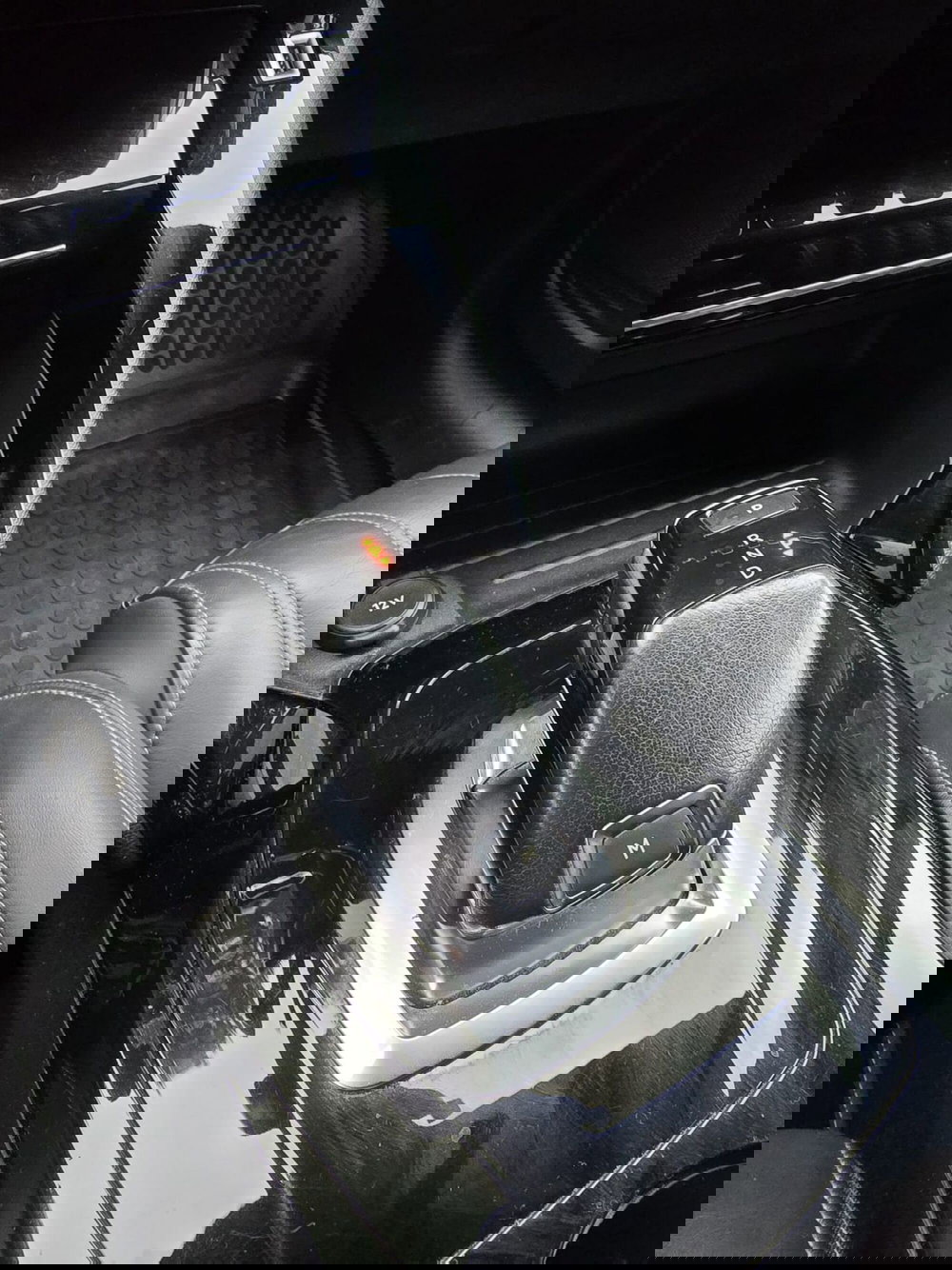 Peugeot 208 usata a Massa-Carrara (18)