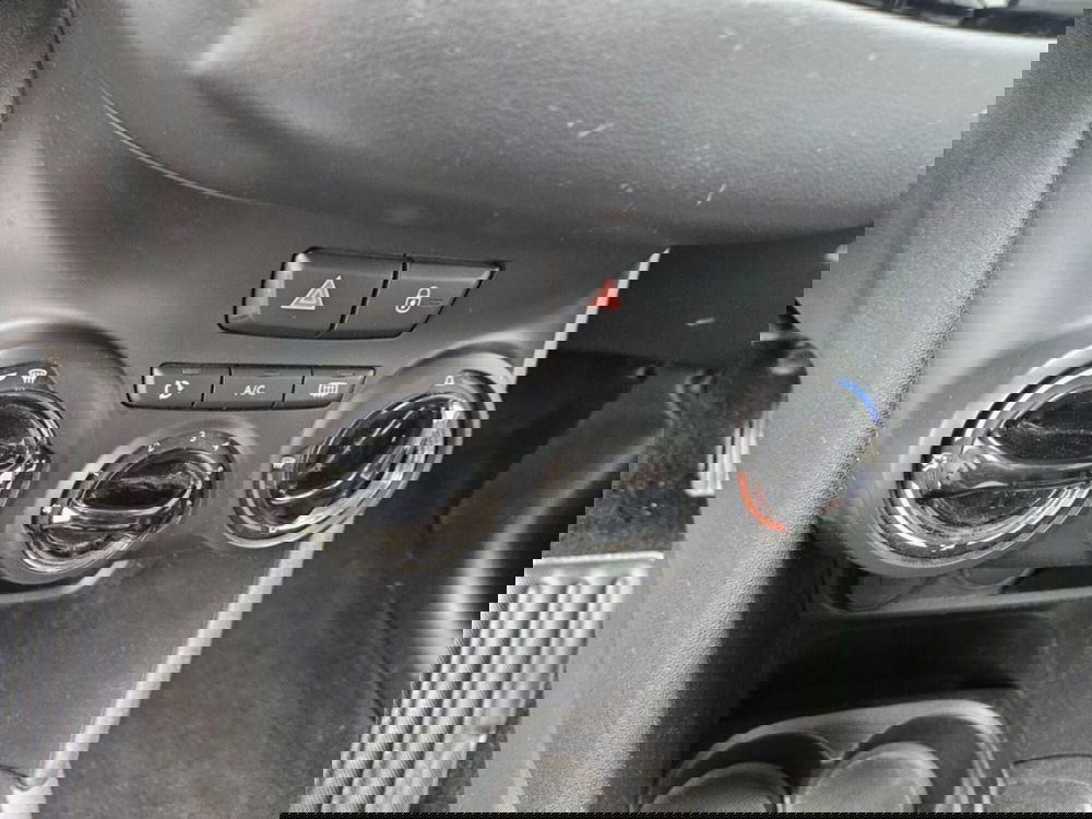 Peugeot 208 usata a Foggia (12)