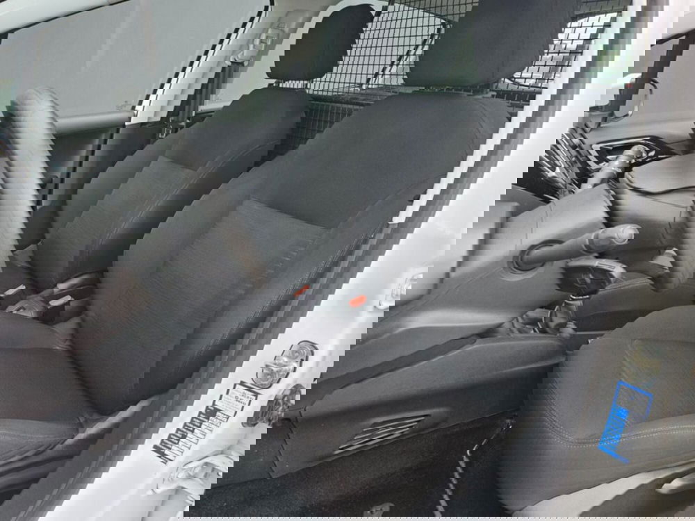 Peugeot 208 usata a Foggia (13)