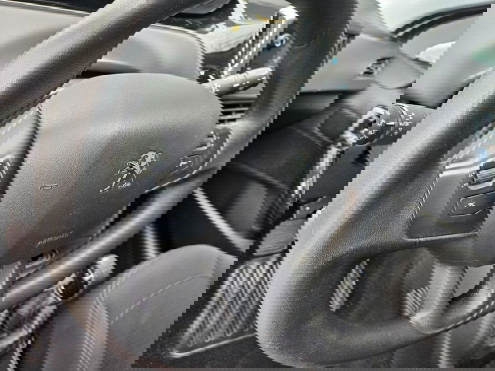 Peugeot 208 usata a Foggia (14)
