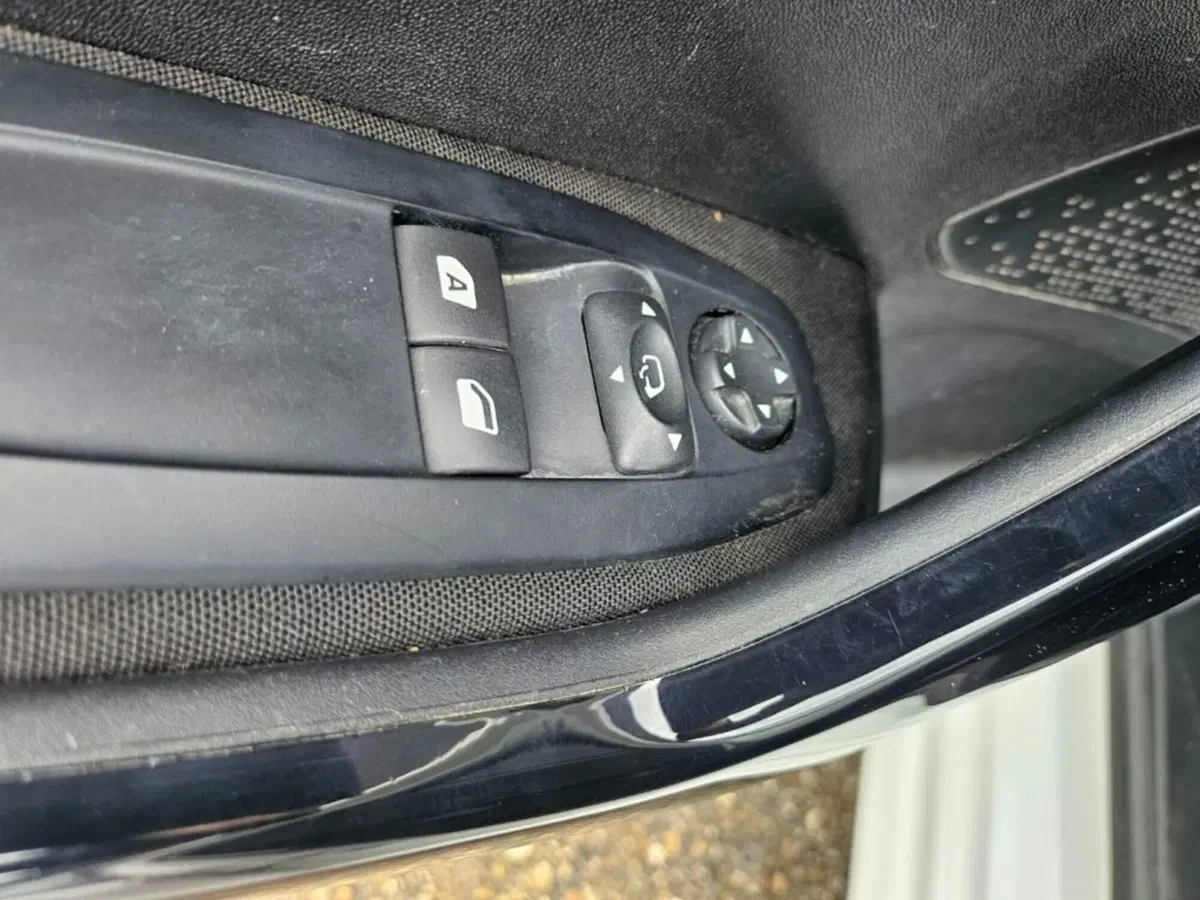 Peugeot 208 usata a Foggia (15)