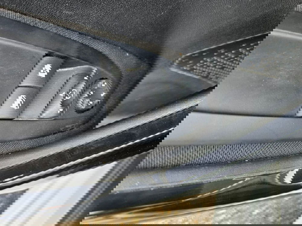 Peugeot 208 usata a Foggia (15)