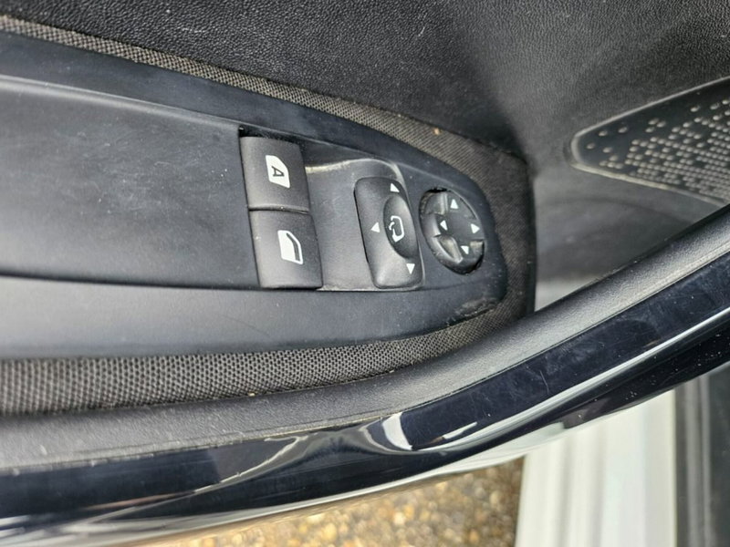 Peugeot 208 usata a Foggia (15)