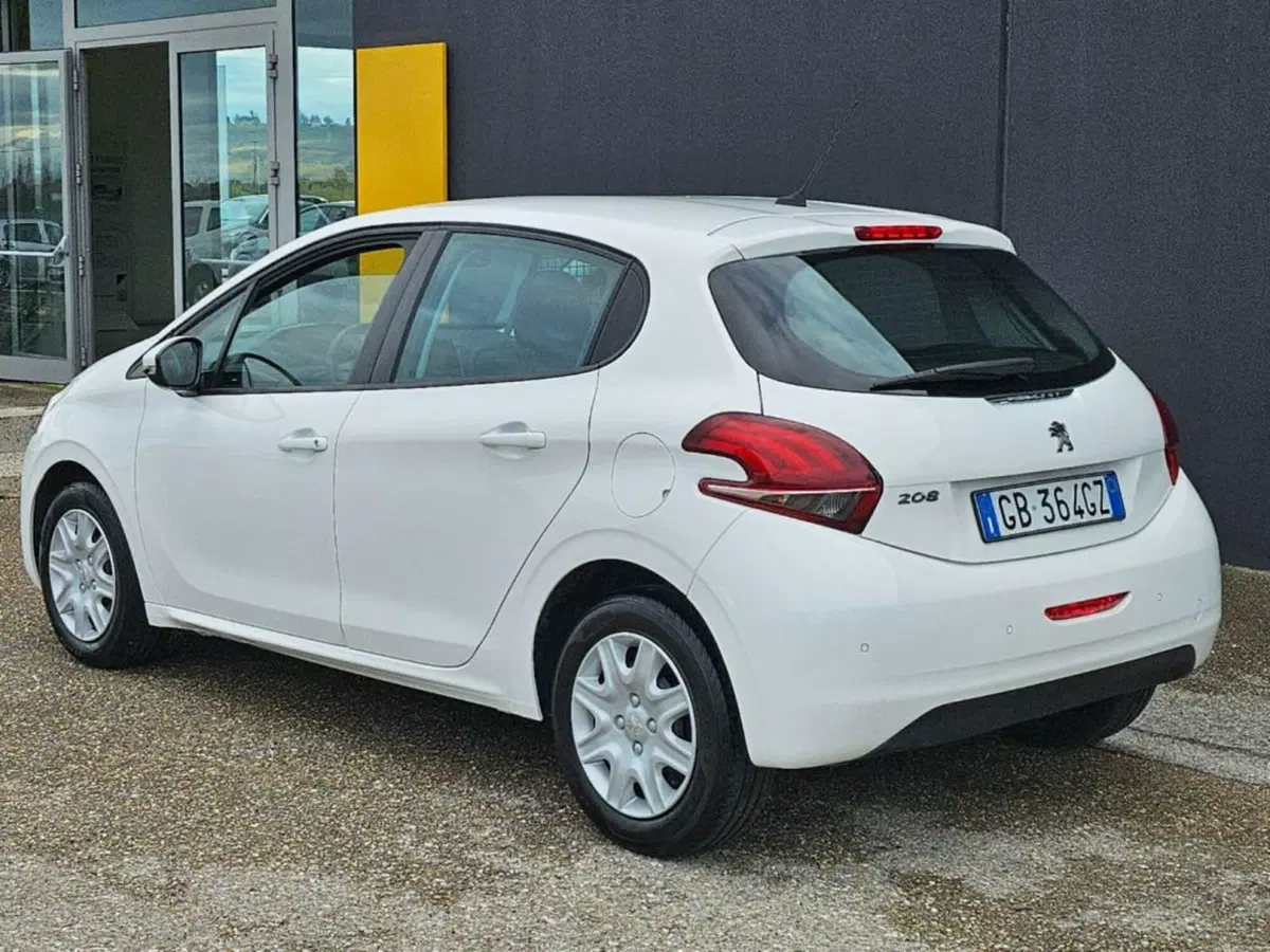 Peugeot 208 usata a Foggia (3)