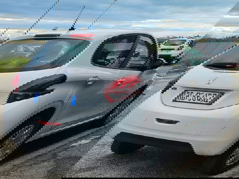 Peugeot 208 usata a Foggia (5)