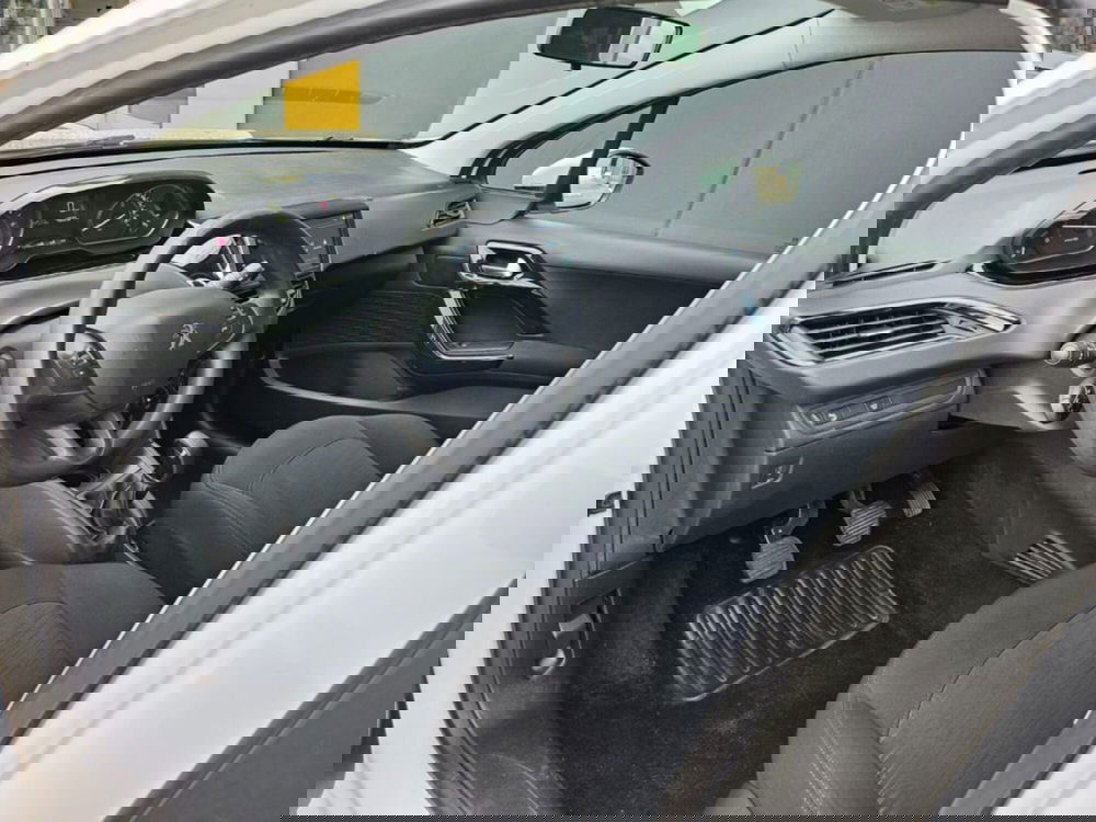 Peugeot 208 usata a Foggia (8)
