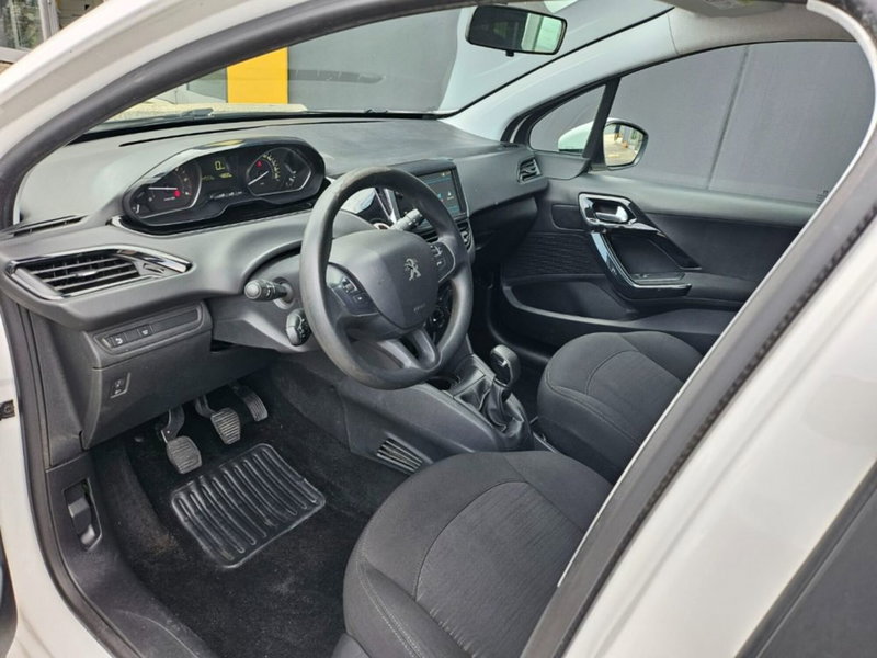 Peugeot 208 usata a Foggia (8)