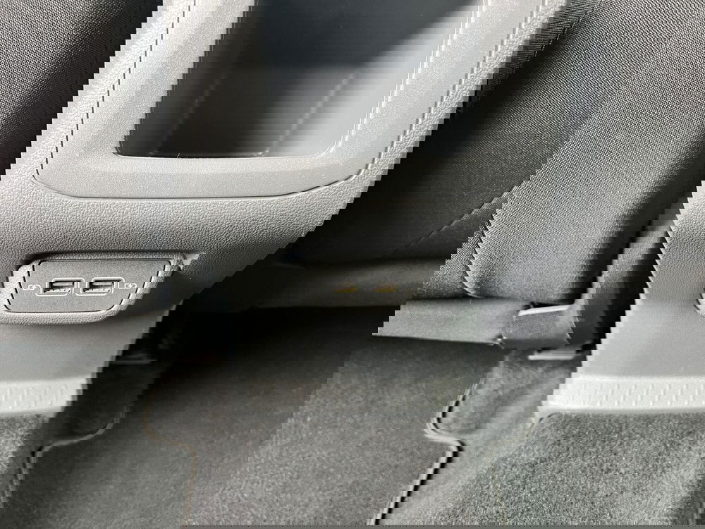 Volkswagen T-Cross usata a Chieti (11)