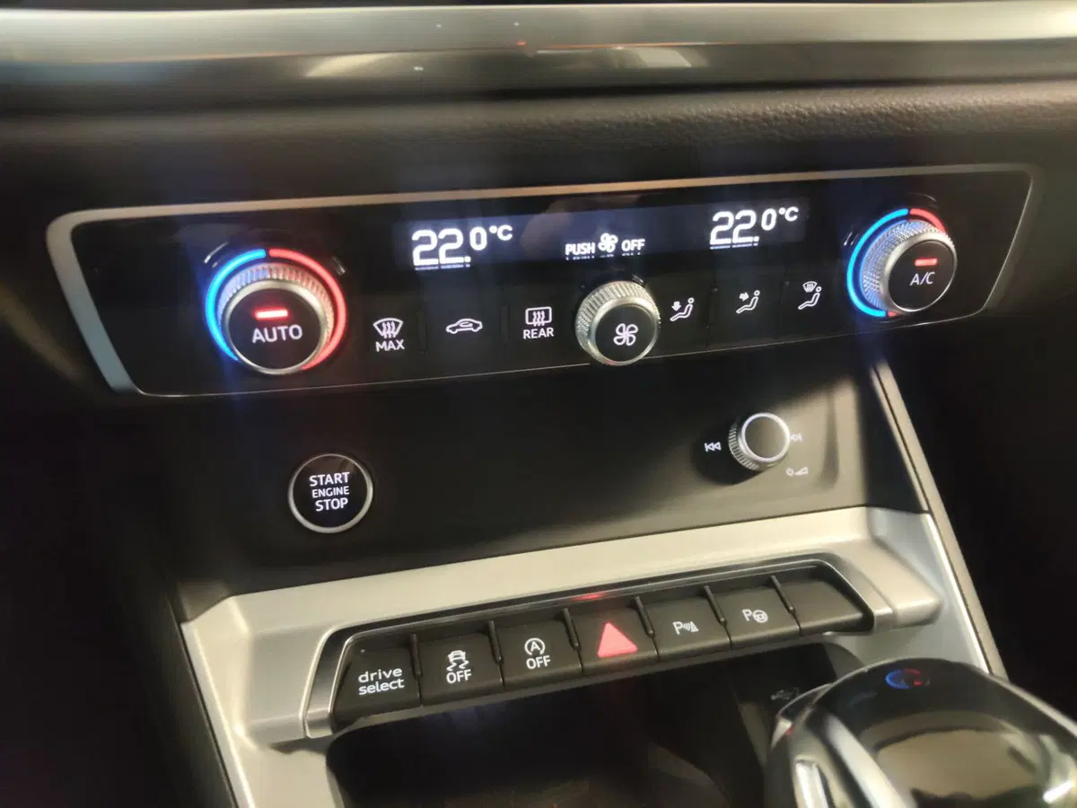 Audi Q3 Sportback usata a Modena (11)