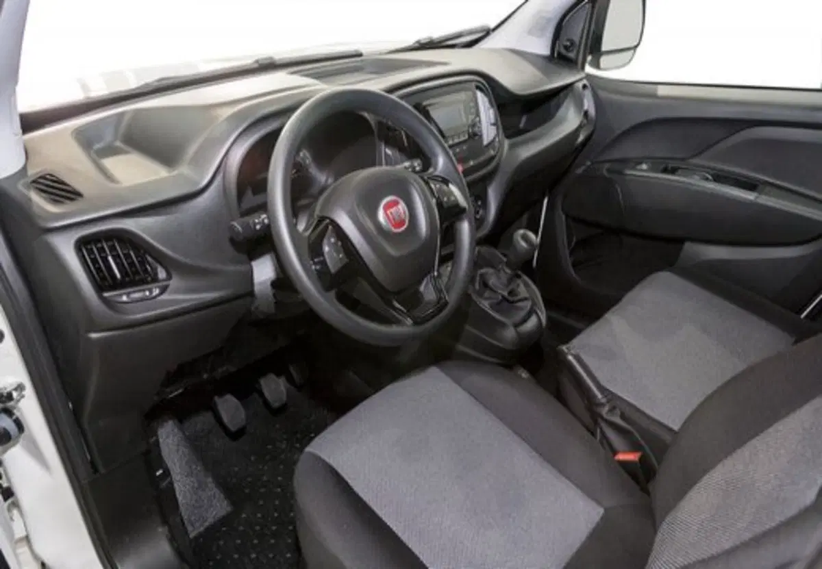 Fiat Doblò Furgone usata a Cosenza (8)