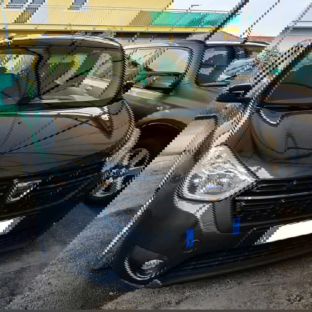 Dacia Lodgy usata a Torino (2)