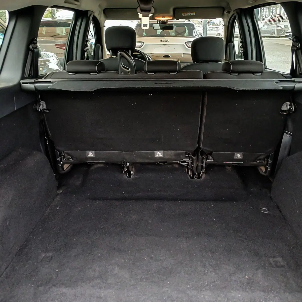 Dacia Lodgy usata a Torino (7)