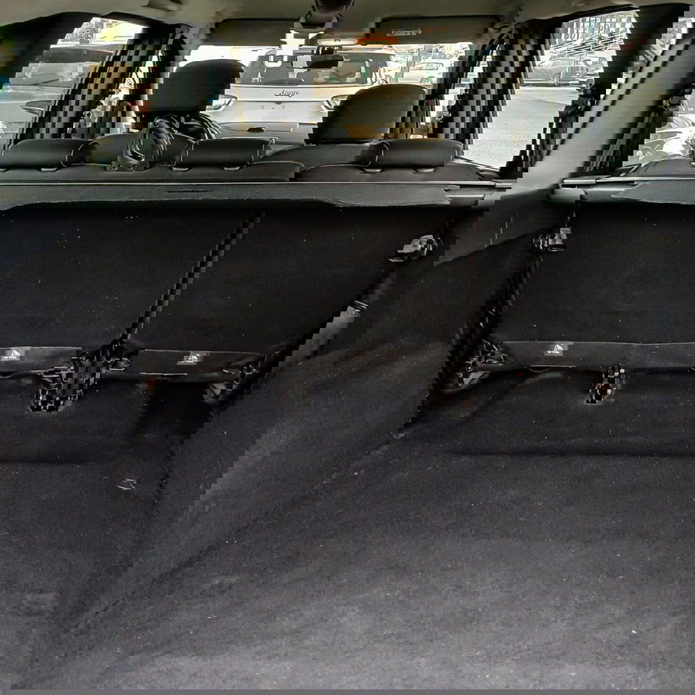 Dacia Lodgy usata a Torino (7)