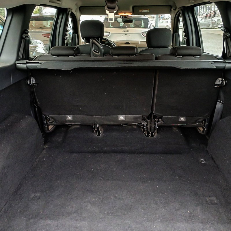 Dacia Lodgy usata a Torino (7)