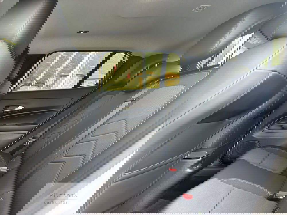 Jeep Avenger nuova a Brescia (9)