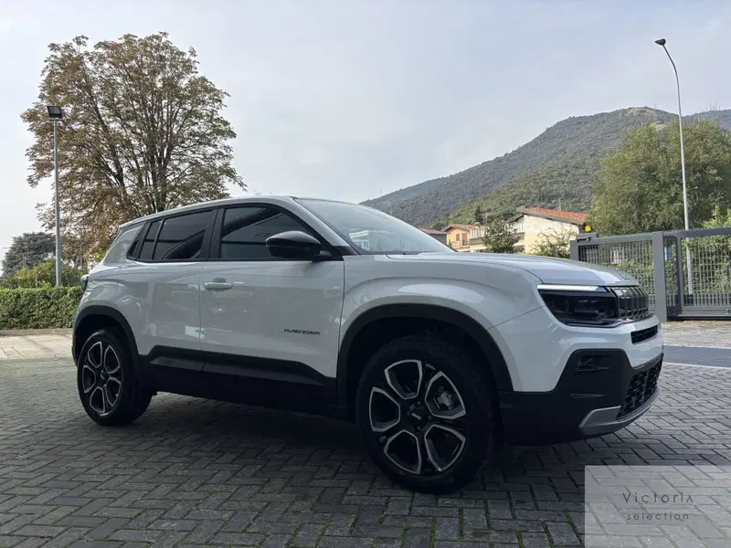 Jeep Avenger nuova a Brescia (3)