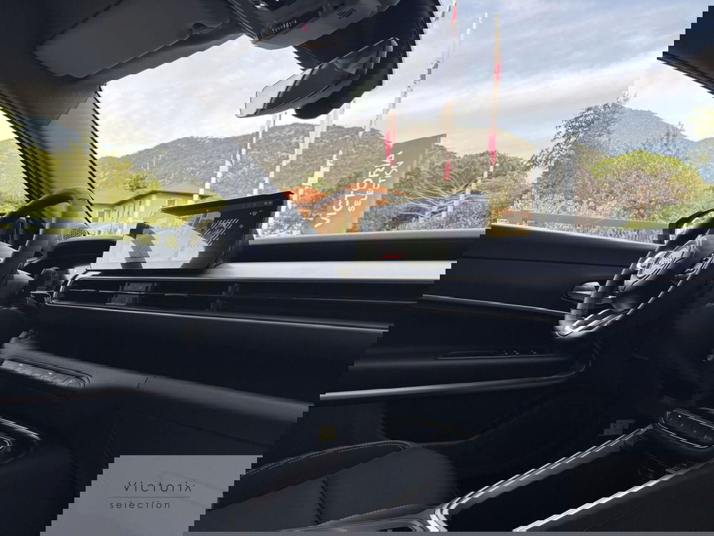 Jeep Avenger nuova a Brescia (5)