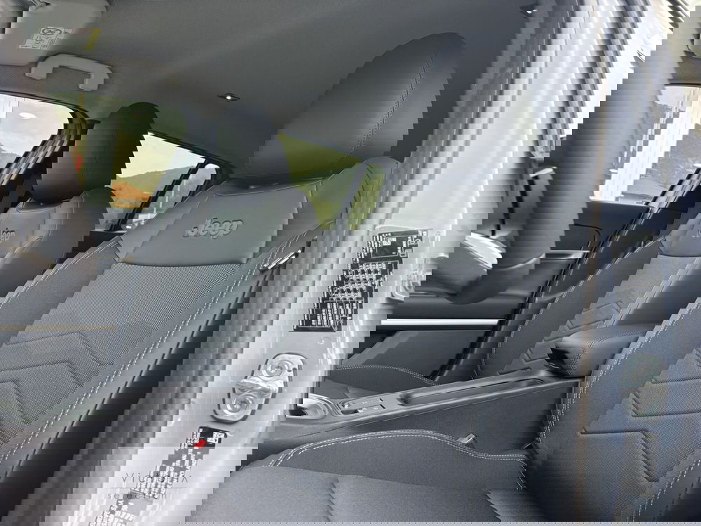 Jeep Avenger nuova a Brescia (3)