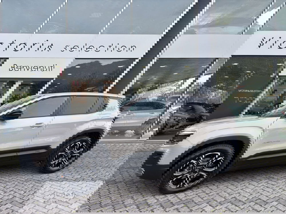 Jeep Avenger nuova a Brescia