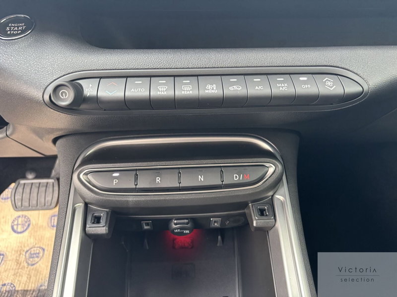 Jeep Avenger nuova a Brescia (10)