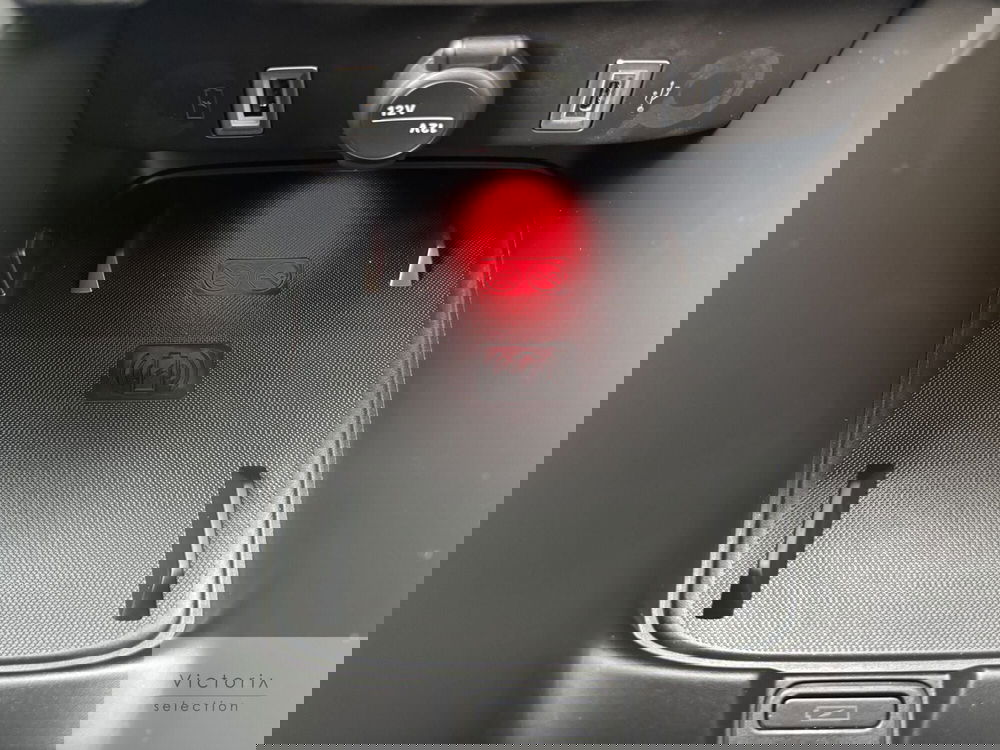 Jeep Avenger nuova a Brescia (11)