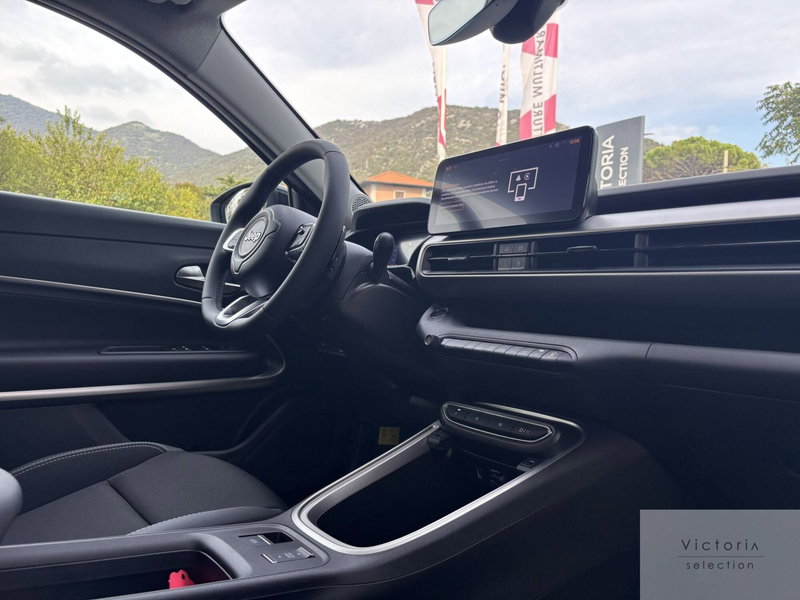 Jeep Avenger nuova a Brescia (12)