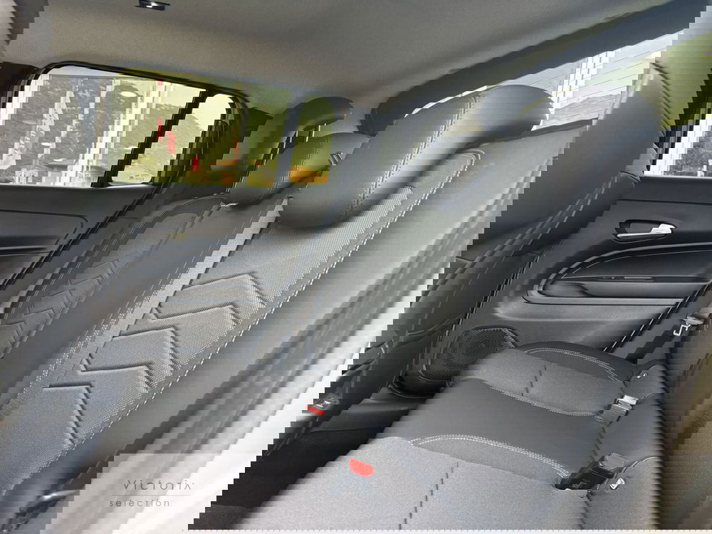 Jeep Avenger nuova a Brescia (13)