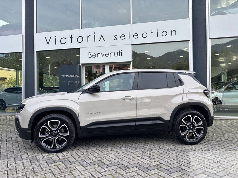 Jeep Avenger nuova a Brescia (2)