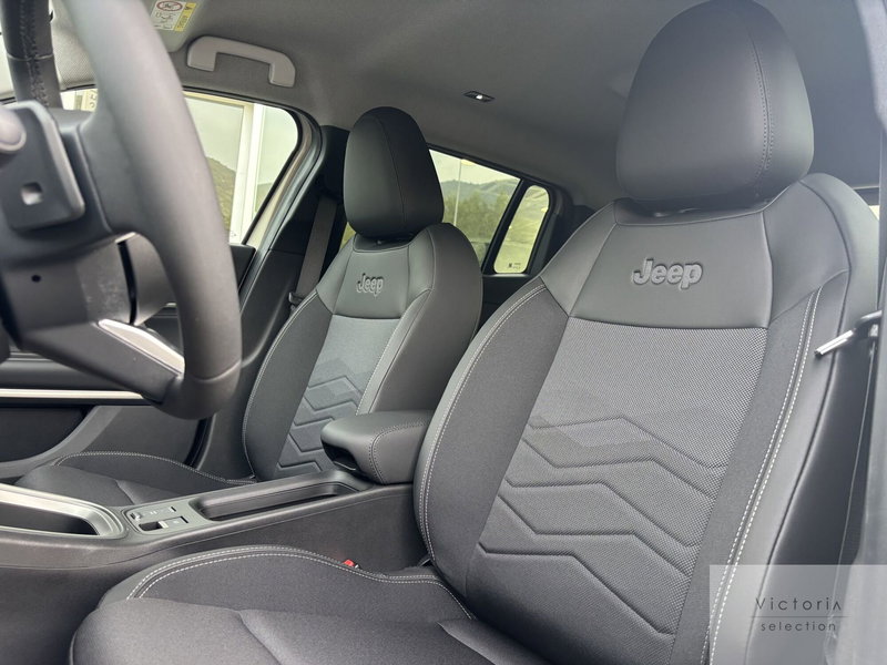 Jeep Avenger nuova a Brescia (5)